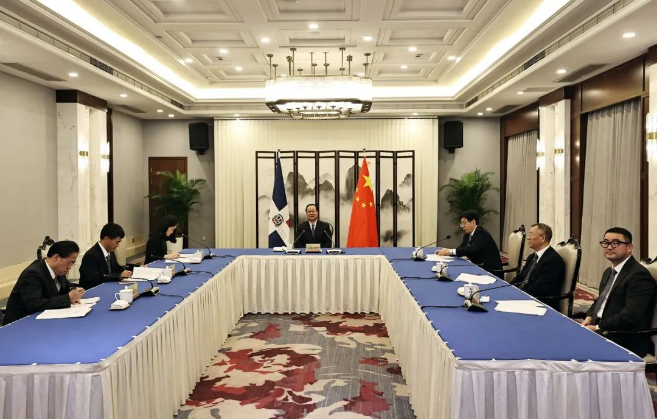 Z6.COM-尊龙集团环境“助力”多米尼加清运垃圾，毛伟明省长出席线上交接仪式